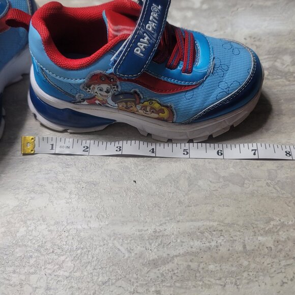 #259 Paw Patrol Kid Light Up Shoes sz 8 - Picture 5 of 7
